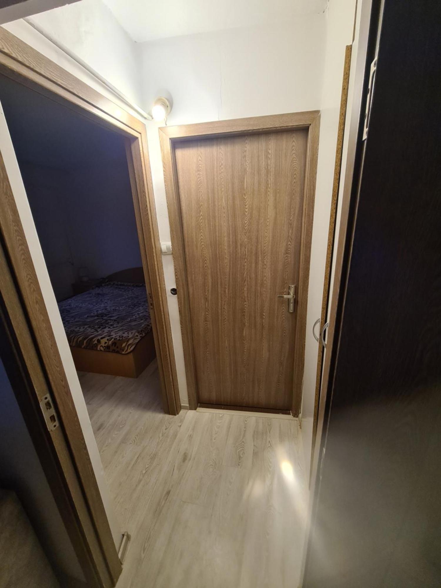 2 Etaj 4 Din 4 * Craiova